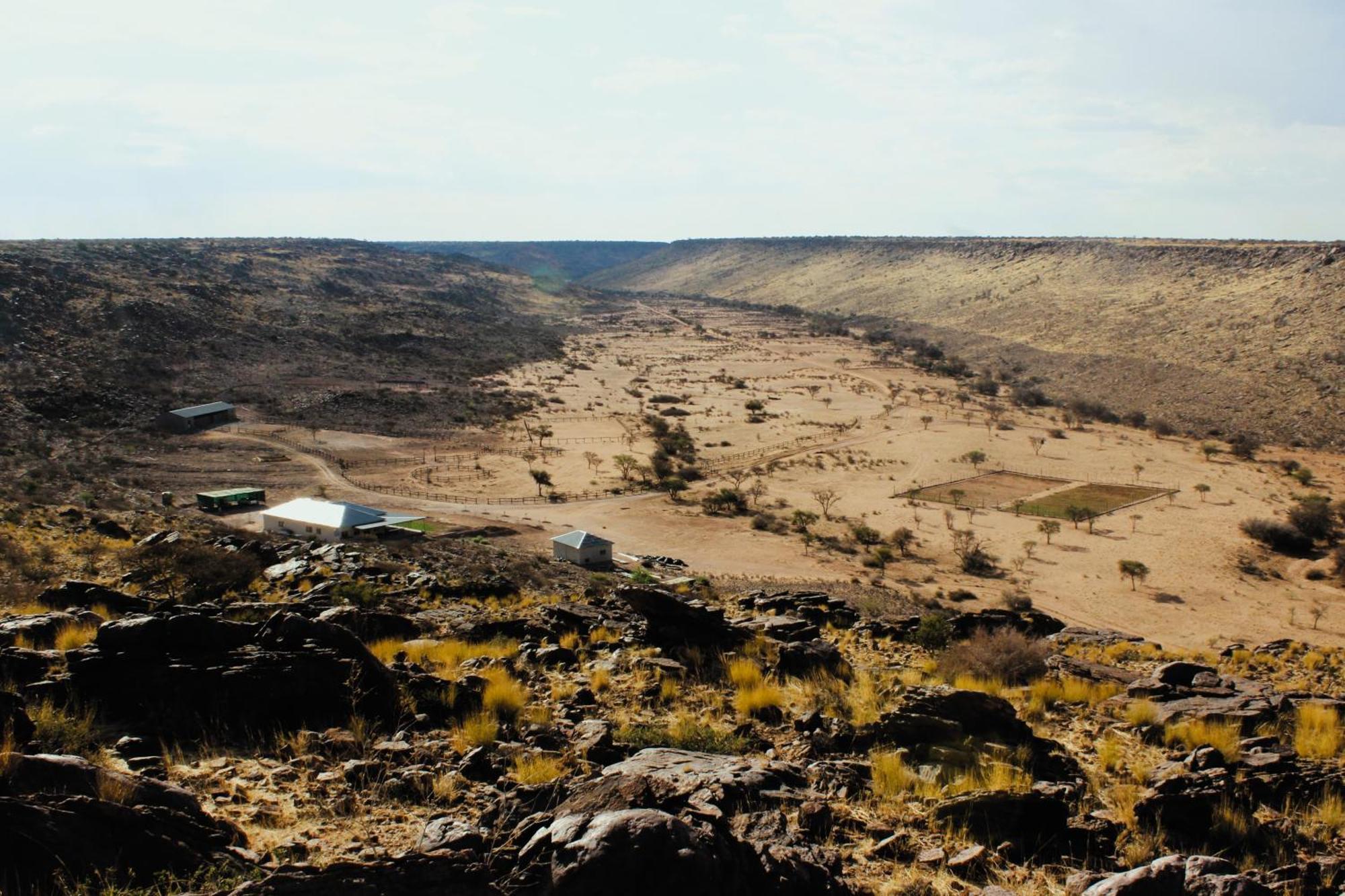 The Farm Life - Namibia Apartment Малтахохе Екстериор снимка